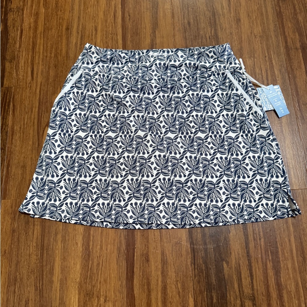 NEW Sigrid Olsen Women's Athletic Skort S White Navy Floral Golf Tennis UPF 50